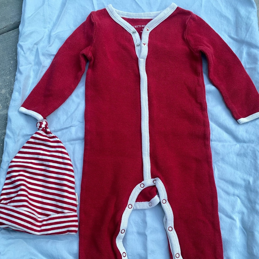 Burt’s Bees Baby - organic cotton baby onesie with matching beanie
